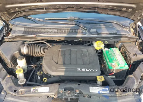 2016 Chrysler Town & Country Touring-L Anniversary Edition из США, поврежденный, VIN 2C4RC1CG8GR159460